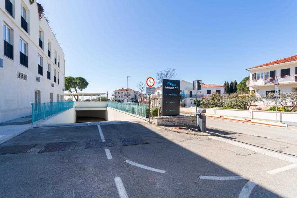 One Bedroom Apartment Sembid