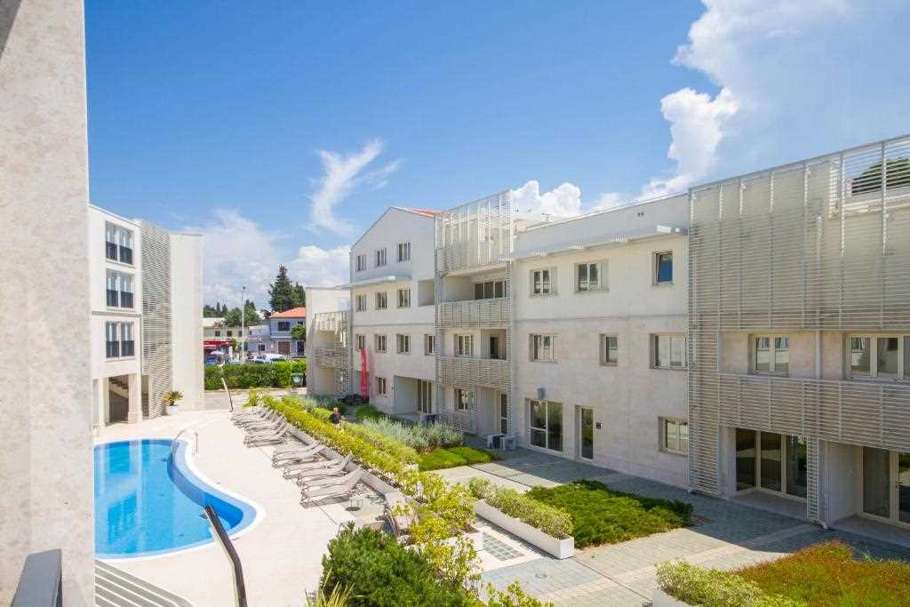 One Bedroom Apartment Sembid