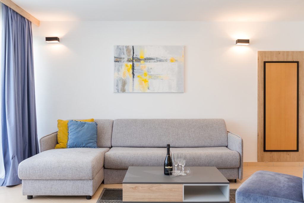 Garden Palace – Two Bedroom Apartment with balcony Loti