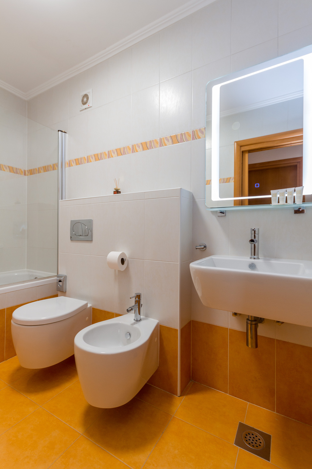 Garden Palace – Two Bedroom Apartment with balcony Loti