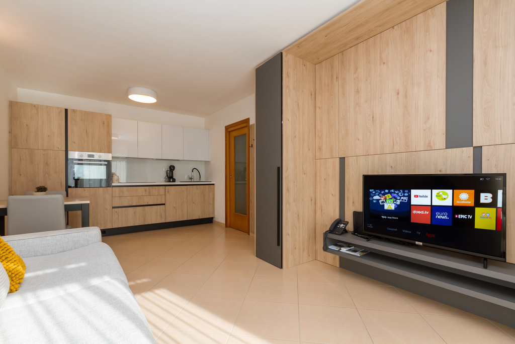 Studio Apartment with Terrace Palma