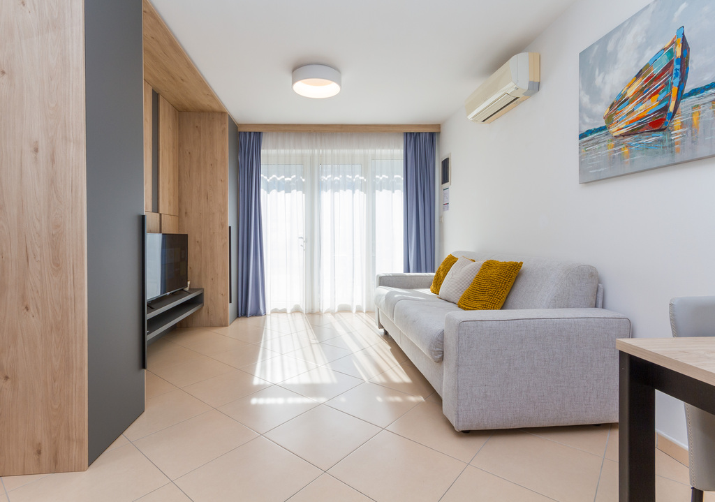 Studio Apartment with Terrace Palma