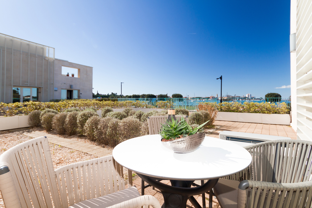 Studio Apartment with Terrace Palma