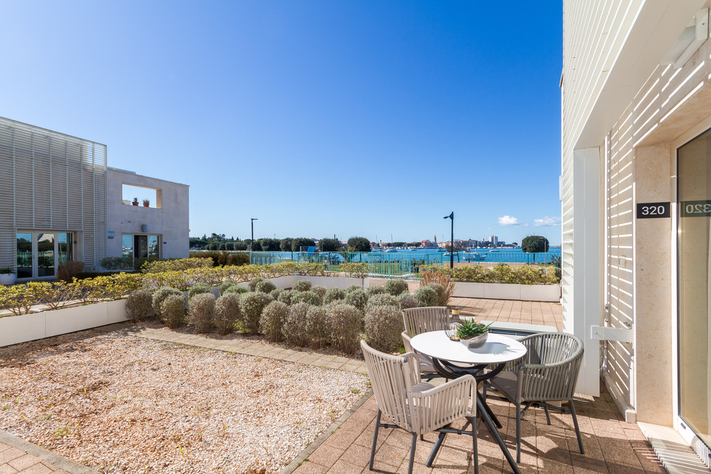 Studio Apartment with Terrace Palma