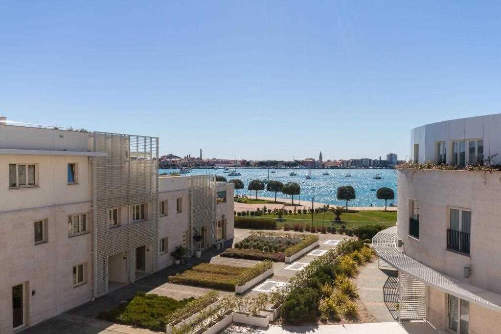 Supreme Apartment Miramare