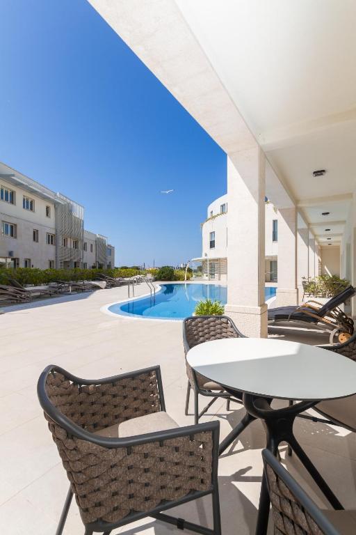 One-Bedroom Apartment with Terrace Julia