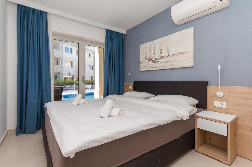 One-Bedroom Apartment with Terrace Julia