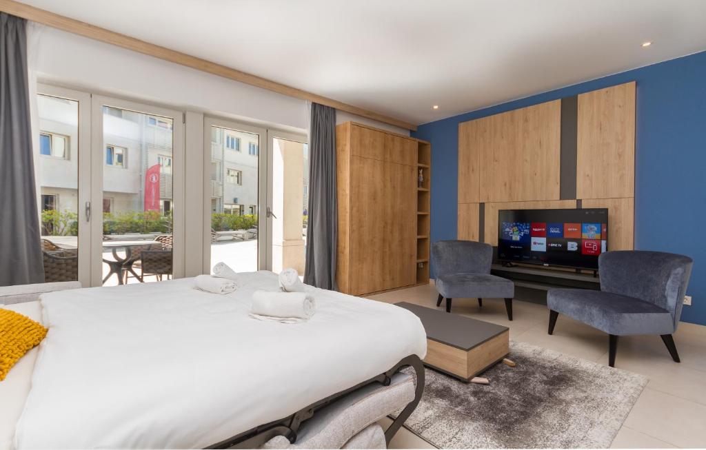 One-Bedroom Apartment with Terrace Julia