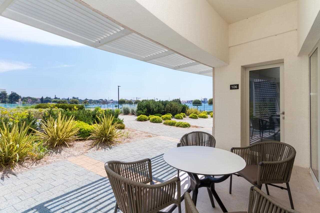 Garden Palace – One bedroom apartment with Sea view Azur