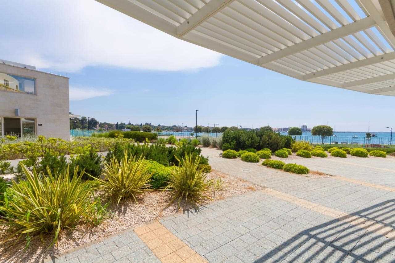 Garden Palace – One bedroom apartment with Sea view Azur