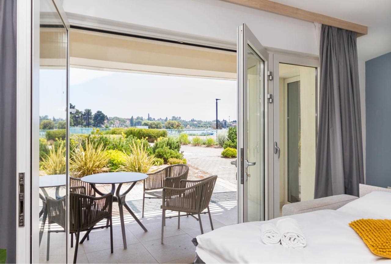Garden Palace – One bedroom apartment with Sea view Azur