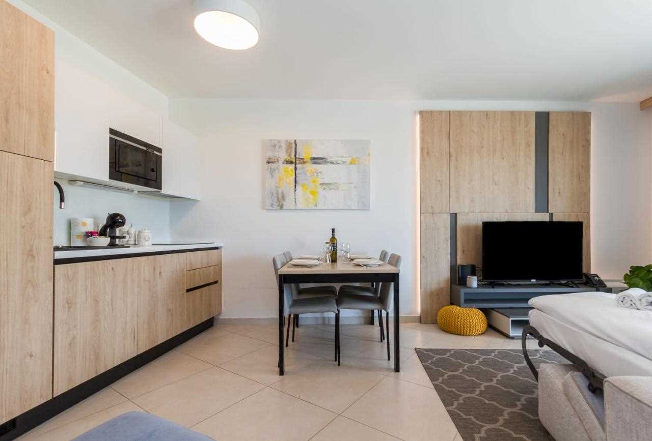 Garden Palace – One bedroom apartment with Sea view Azur