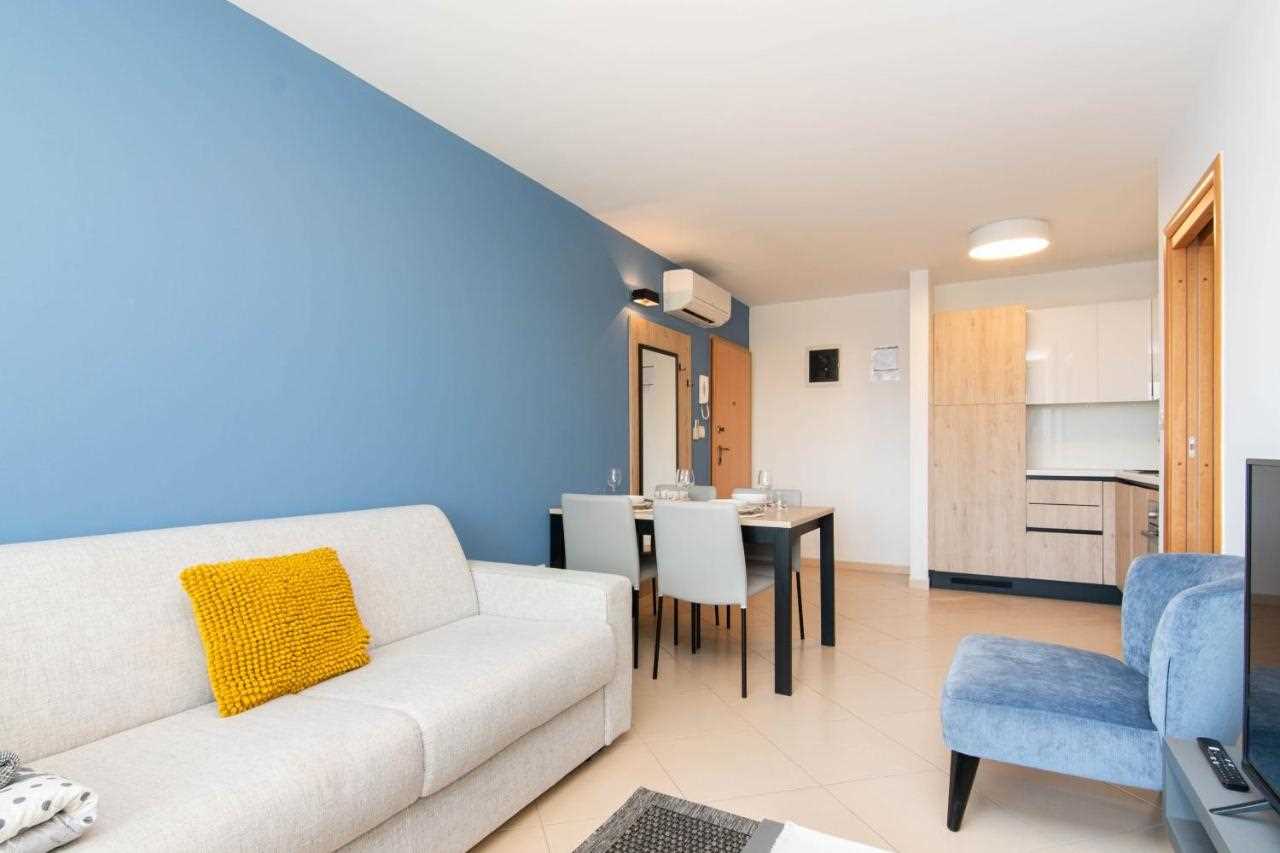 Garden Palace - One Bedroom Apartment with Balcony Blue Ocean