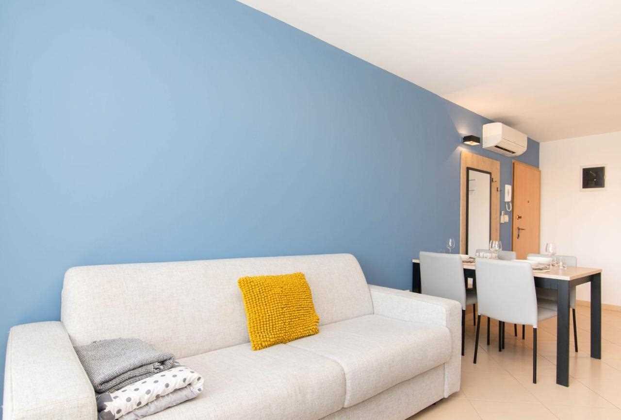 Garden Palace - One Bedroom Apartment with Balcony Blue Ocean