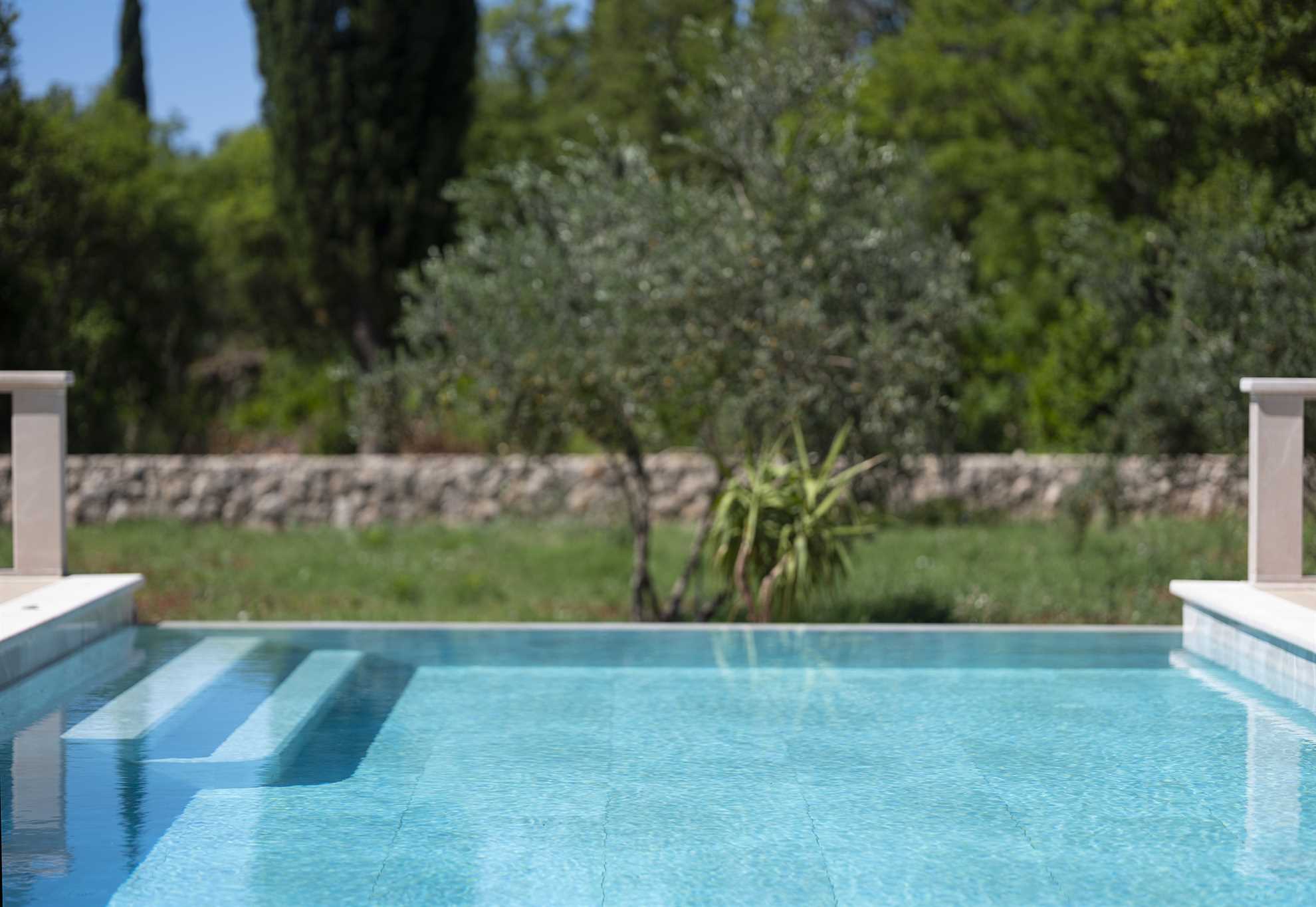 Villa Phaunos - privacy, relaxation and luxury with a heated pool