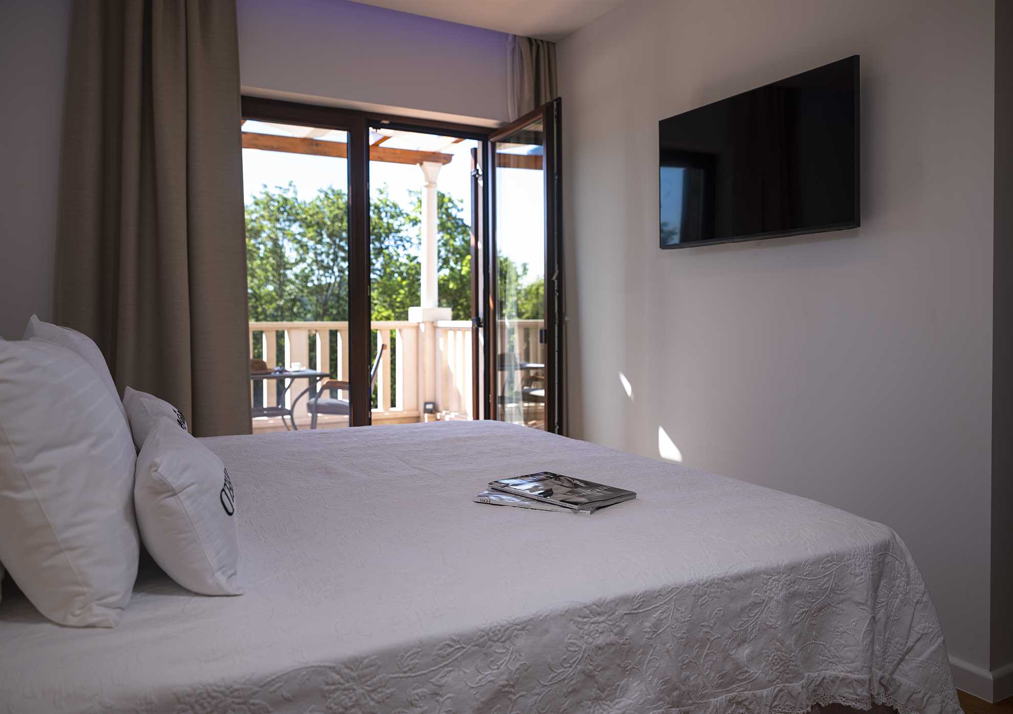 Villa Phaunos - privacy, relaxation and luxury with a heated pool