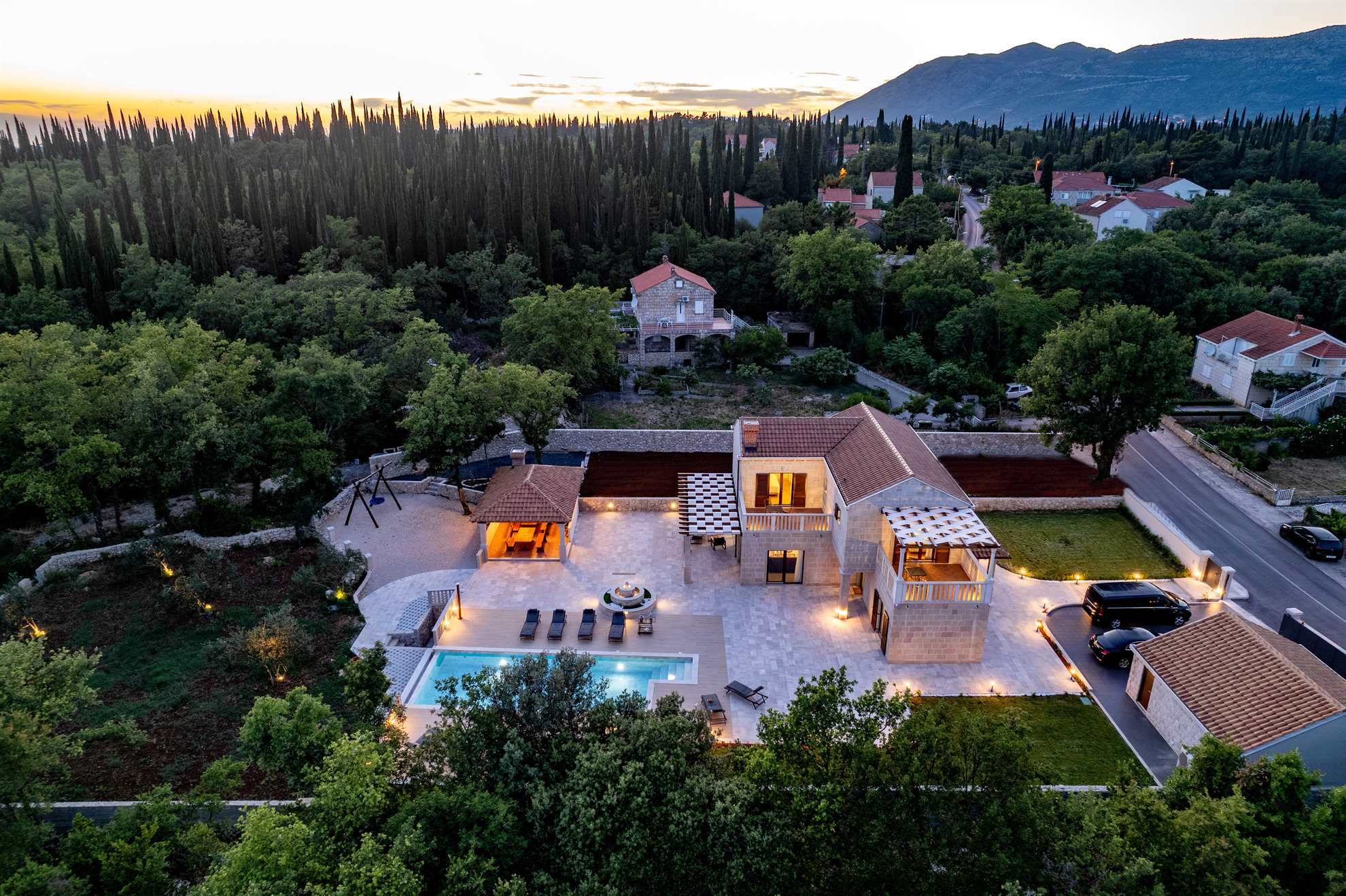 Villa Phaunos - privacy, relaxation and luxury with a heated pool