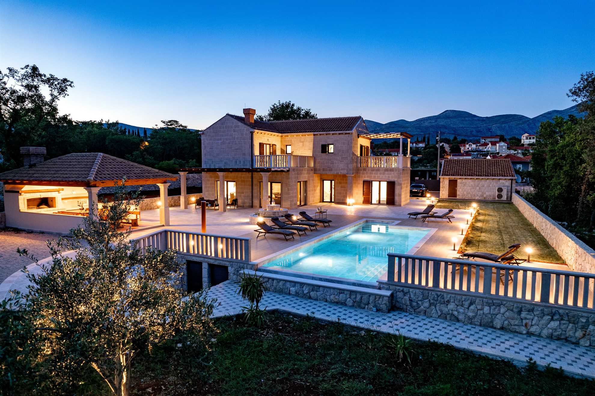 Villa Phaunos - privacy, relaxation and luxury with a heated pool