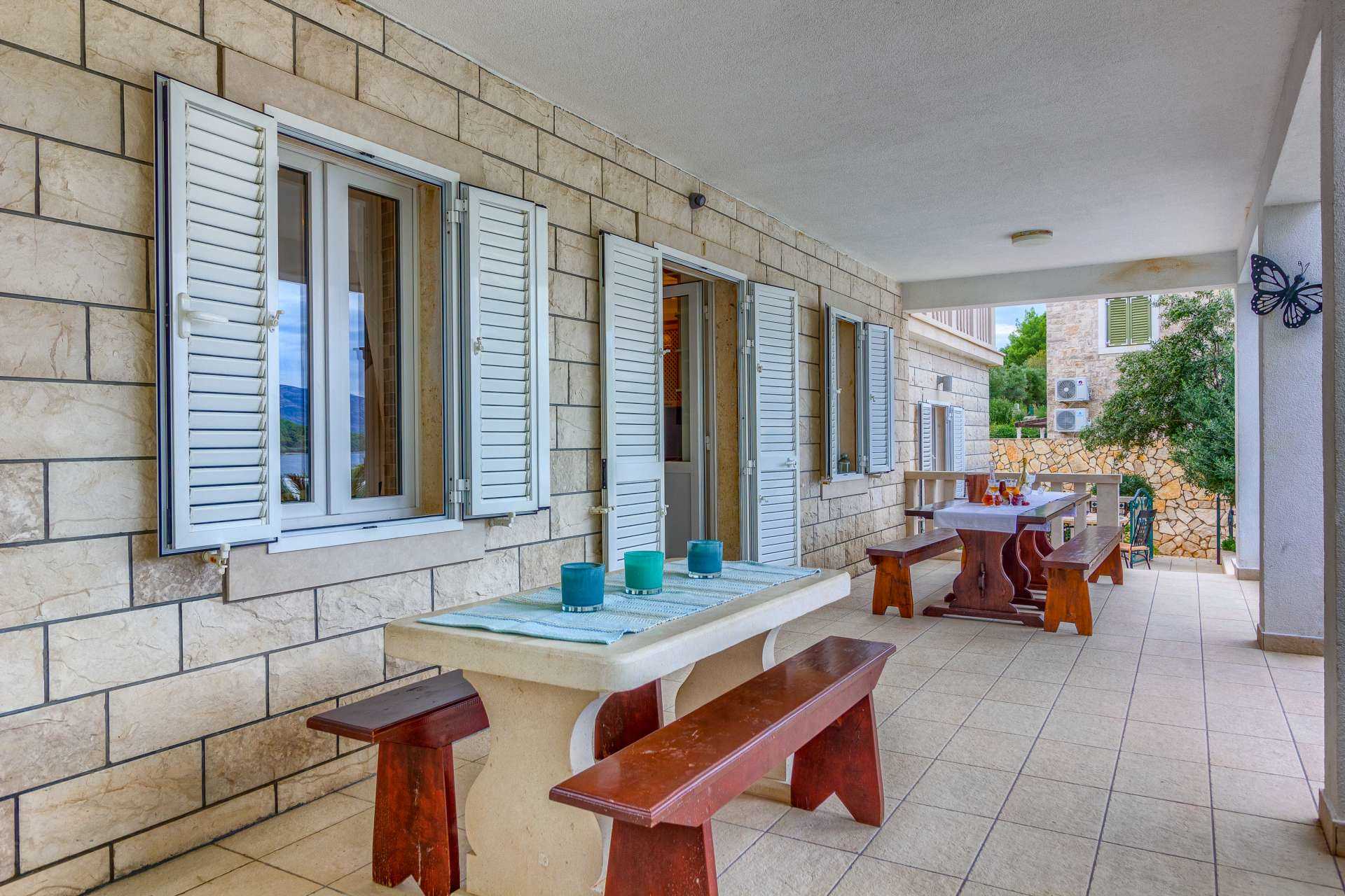 Villa Southern Beauty - six bedroom villa with a pool and jacuzzi on Island Korčula