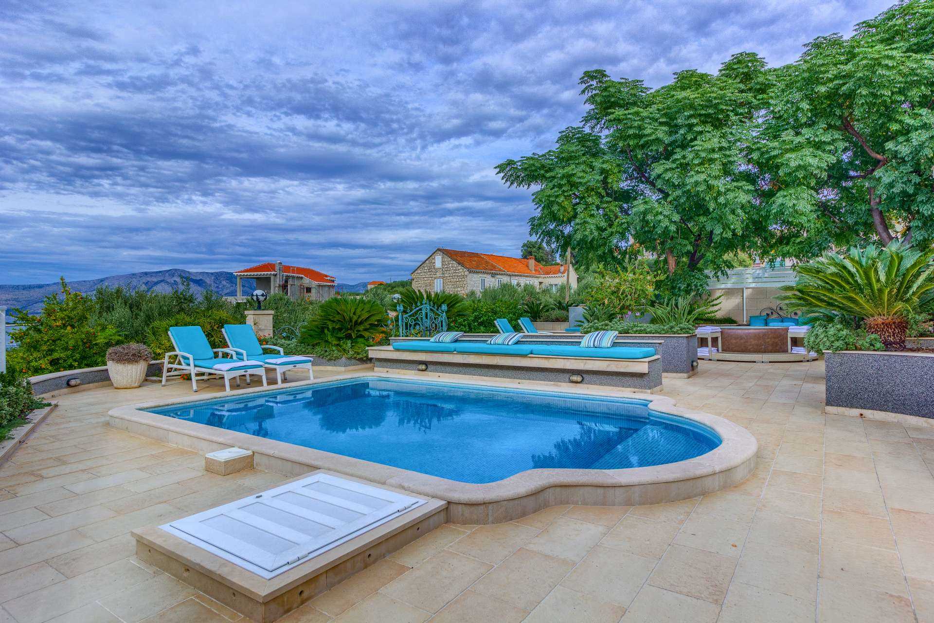 Villa Southern Beauty - six bedroom villa with a pool and jacuzzi on Island Korčula