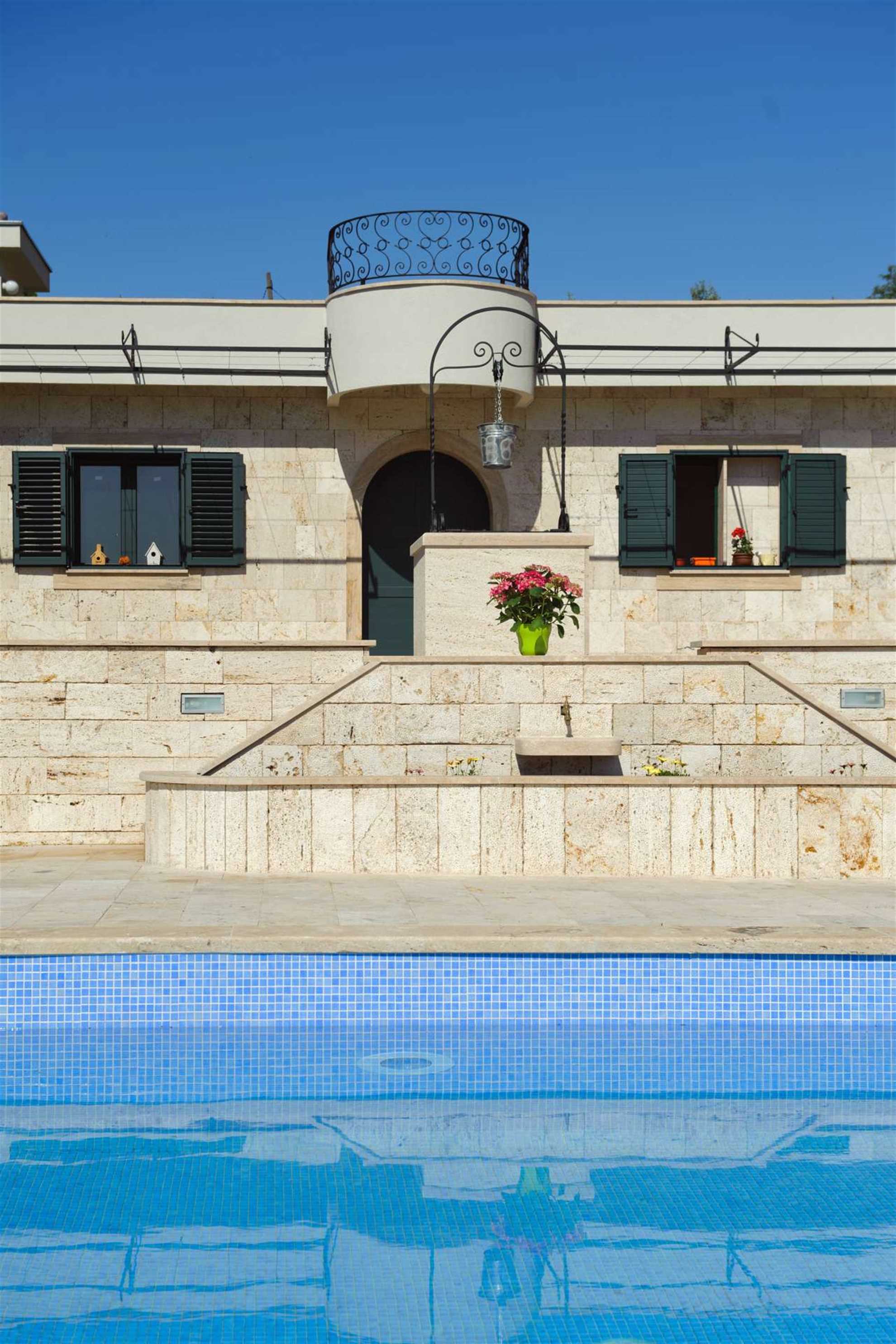 Finca Olive Grove - four bedrooms, heated pool, stunning views on 16000m2