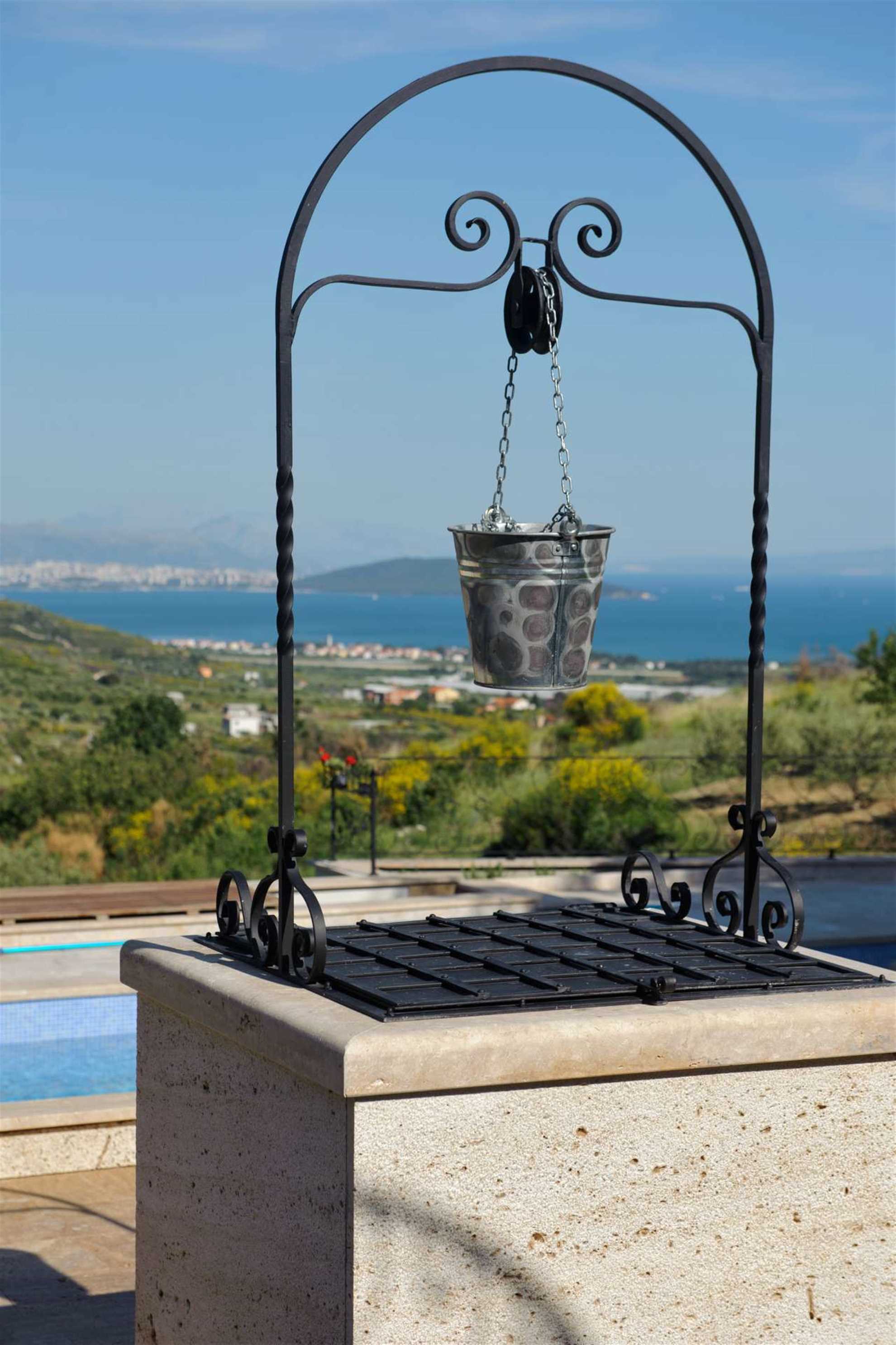 Finca Olive Grove - four bedrooms, heated pool, stunning views on 16000m2
