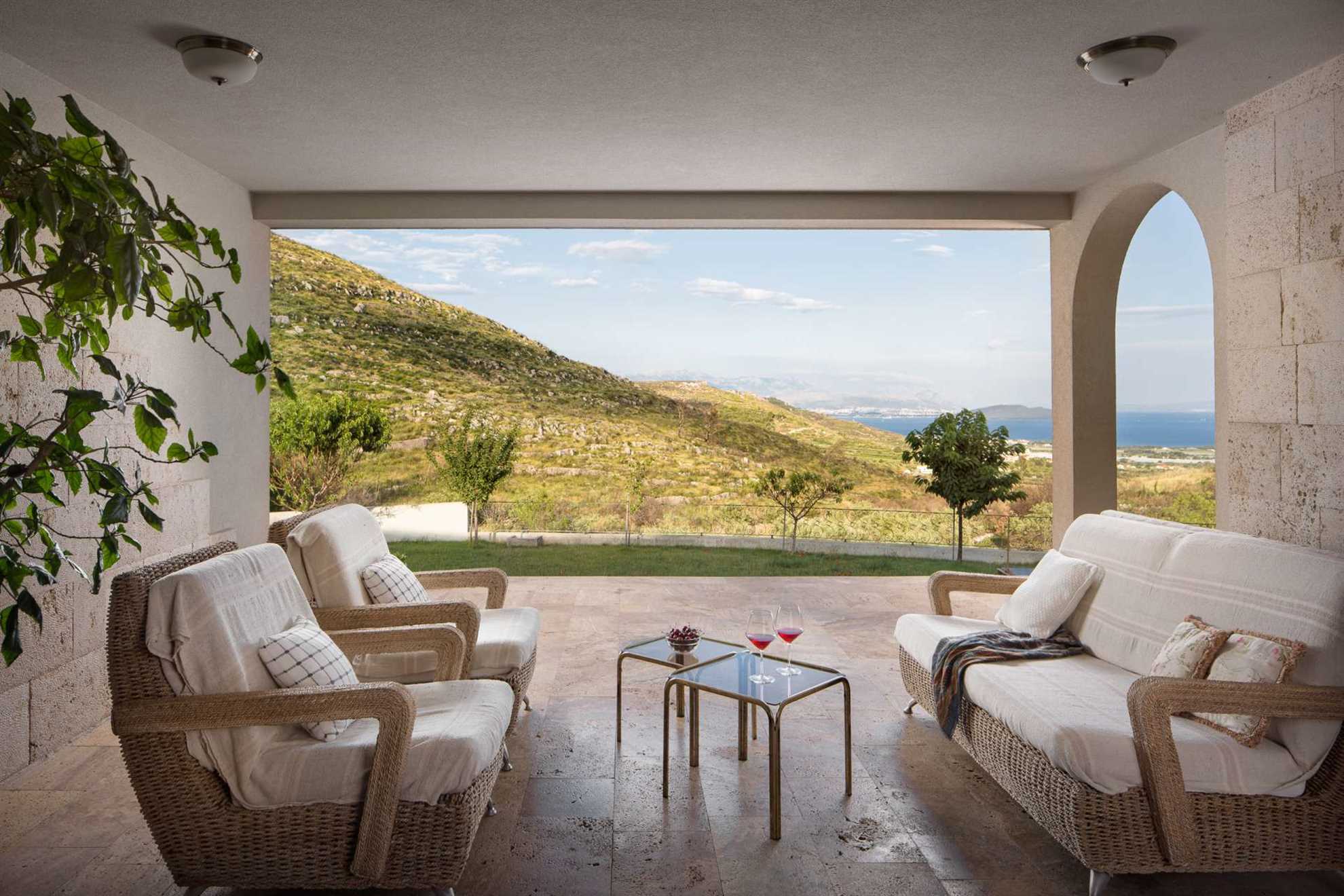 Finca Olive Grove - four bedrooms, heated pool, stunning views on 16000m2