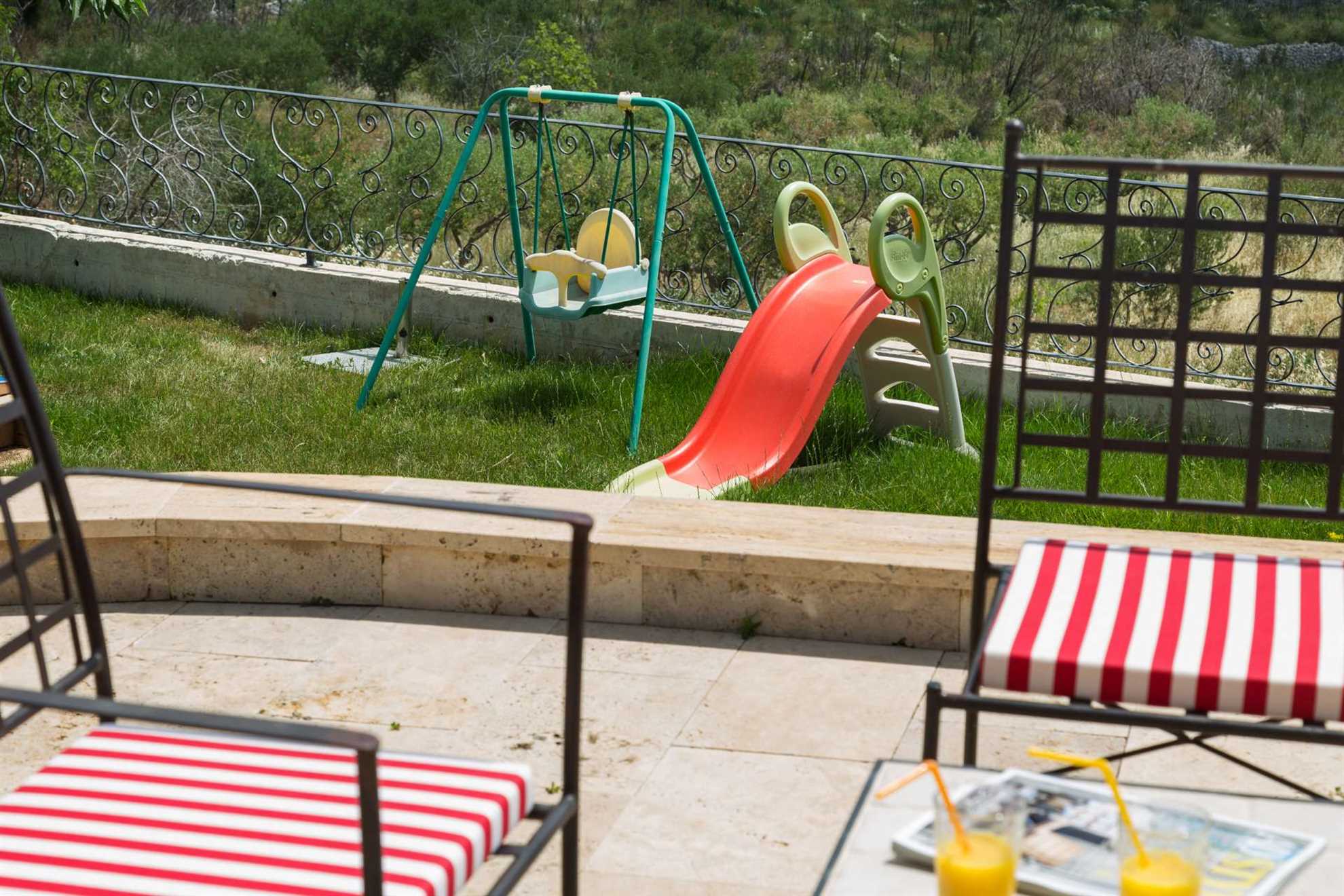 Finca Olive Grove - four bedrooms, heated pool, stunning views on 16000m2
