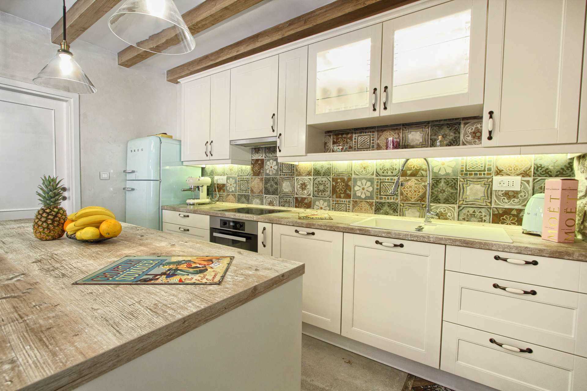 Villa Illyria -charming villa by the sea for 8 guests, close to restaurants and cafes
