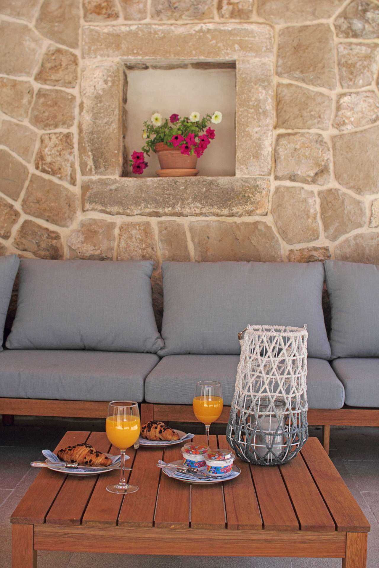 Villa Illyria -charming villa by the sea for 8 guests, close to restaurants and cafes