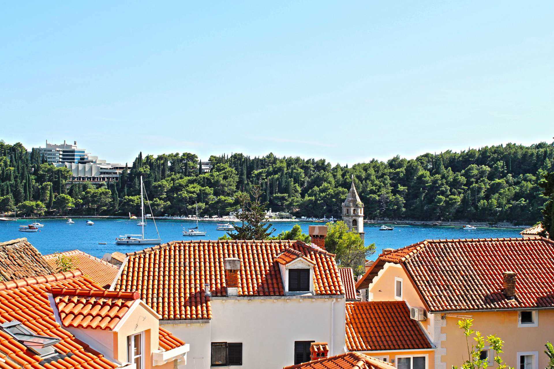 Villa Illyria -charming villa by the sea for 8 guests, close to restaurants and cafes