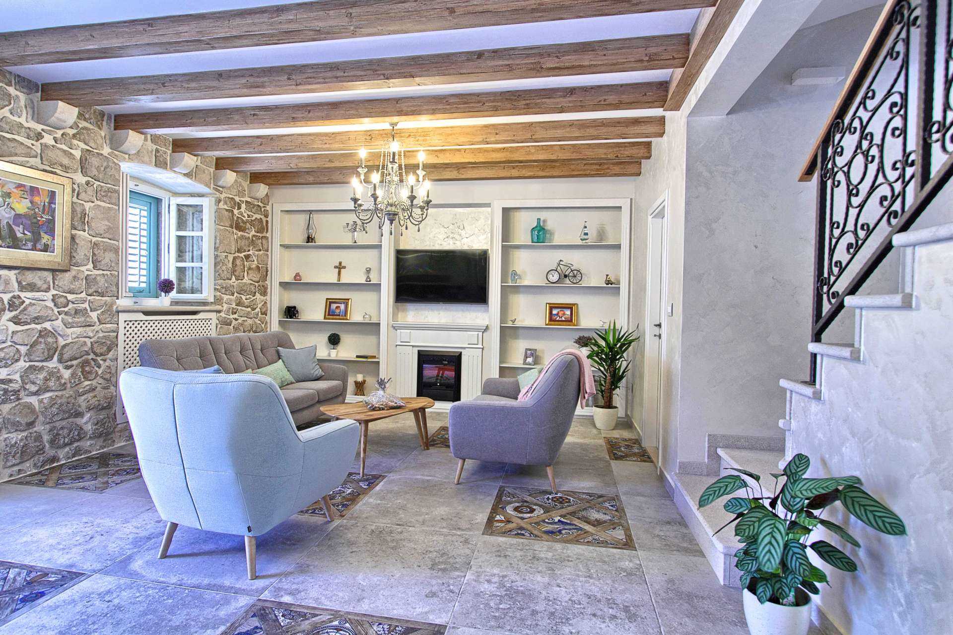 Villa Illyria -charming villa by the sea for 8 guests, close to restaurants and cafes