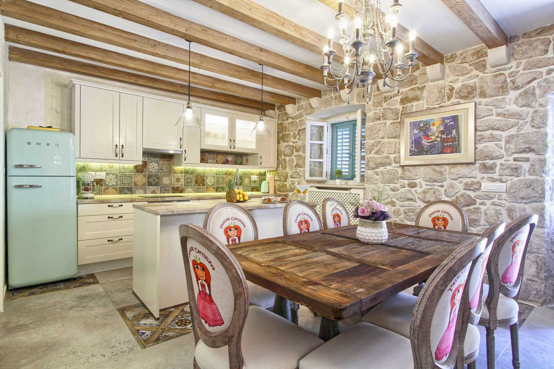 Villa Illyria -charming villa by the sea for 8 guests, close to restaurants and cafes