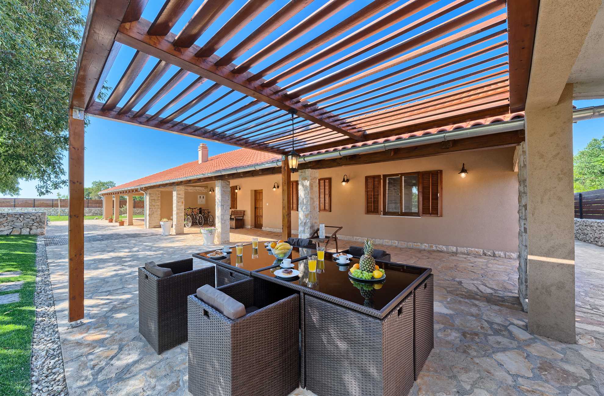 Villa River and Sea Retreat - für 12 Gäste mit Pool, 10 Minuten zum Strand