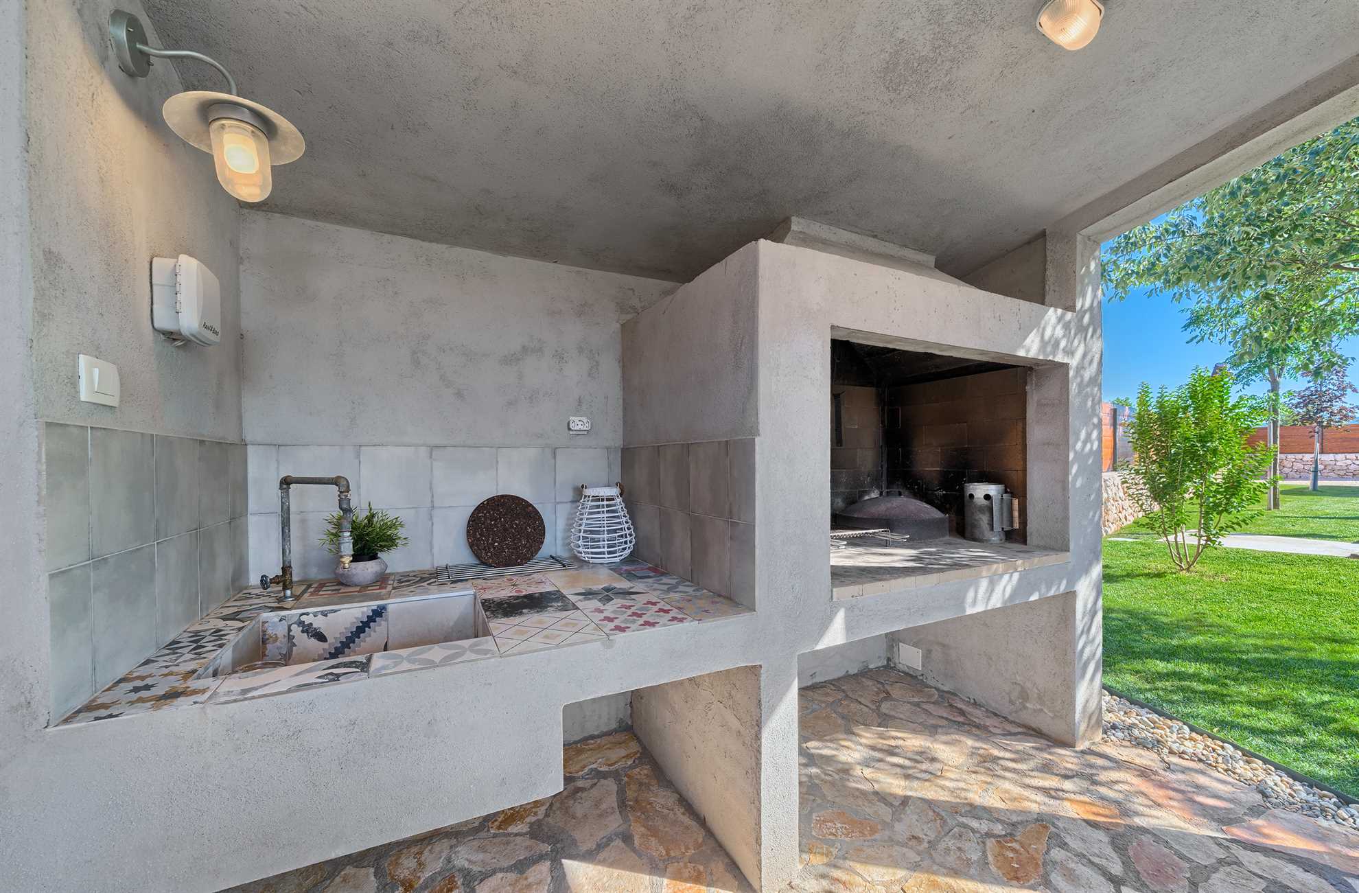 Villa River and Sea Retreat - für 12 Gäste mit Pool, 10 Minuten zum Strand