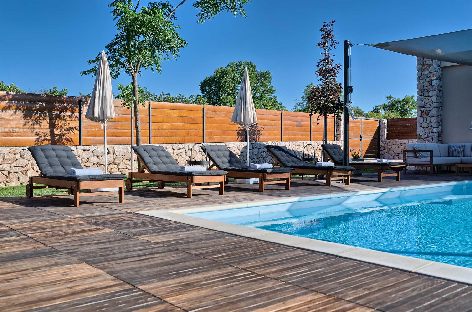 Villa River and Sea Retreat - für 12 Gäste mit Pool, 10 Minuten zum Strand
