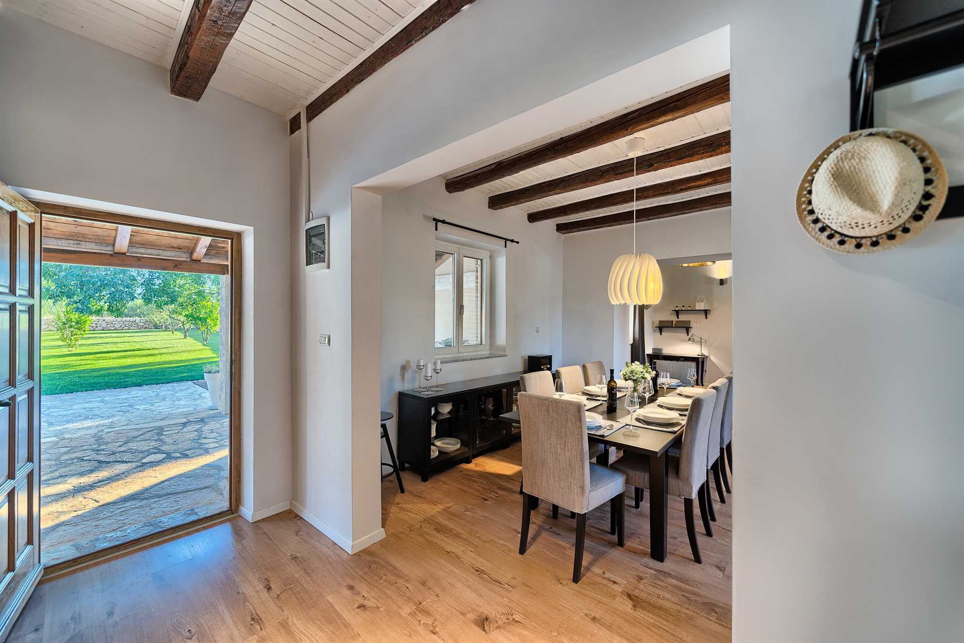 Villa River and Sea Retreat - für 12 Gäste mit Pool, 10 Minuten zum Strand