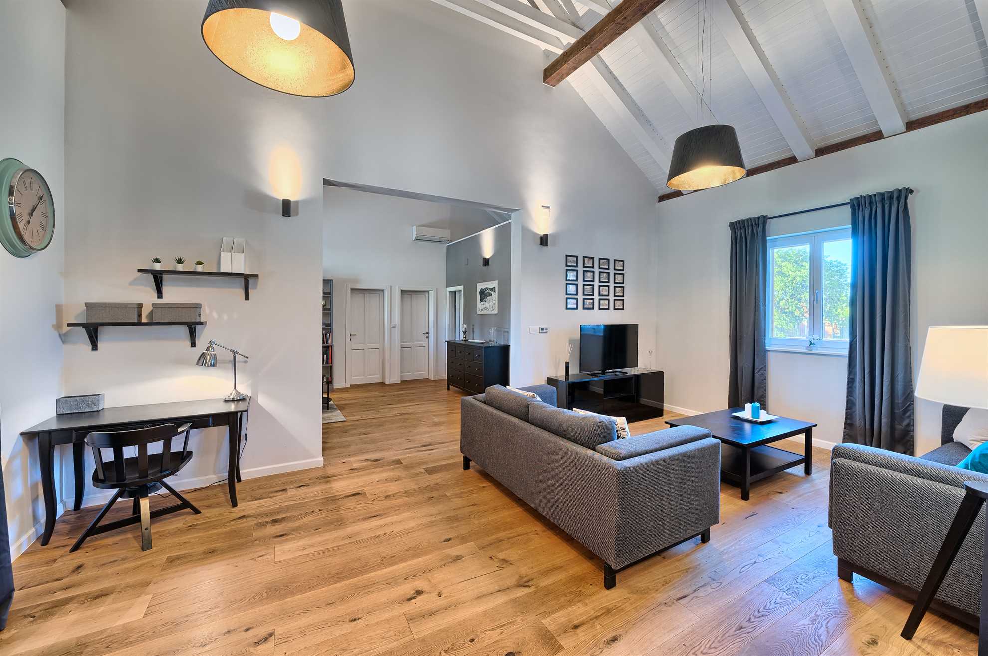 Villa River and Sea Retreat - für 12 Gäste mit Pool, 10 Minuten zum Strand