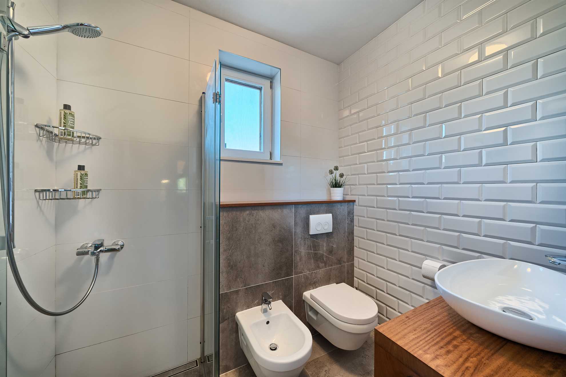 Villa River and Sea Retreat - für 12 Gäste mit Pool, 10 Minuten zum Strand