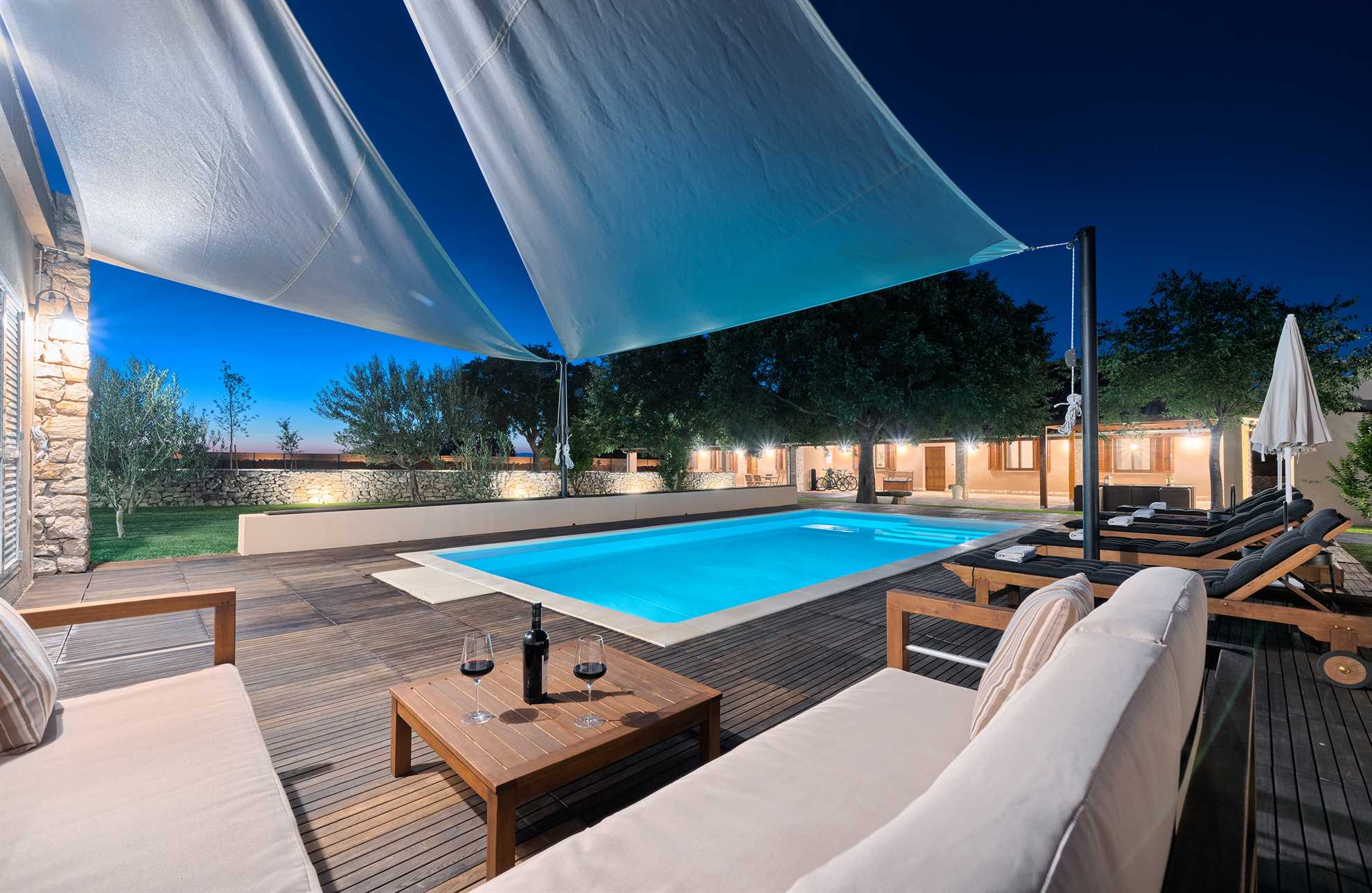 Villa River and Sea Retreat - für 12 Gäste mit Pool, 10 Minuten zum Strand