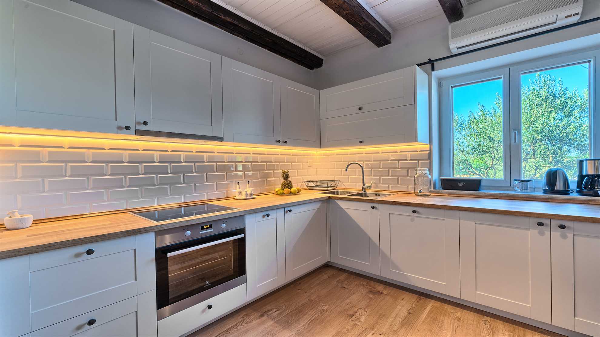 Villa River and Sea Retreat - für 12 Gäste mit Pool, 10 Minuten zum Strand