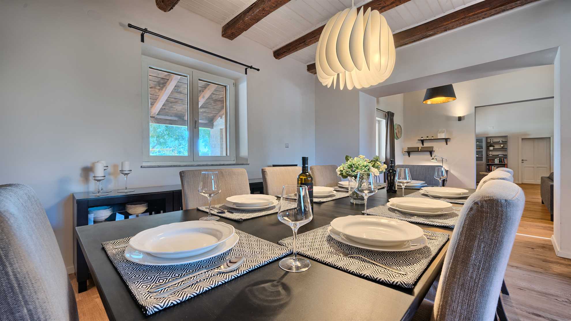 Villa River and Sea Retreat - für 12 Gäste mit Pool, 10 Minuten zum Strand