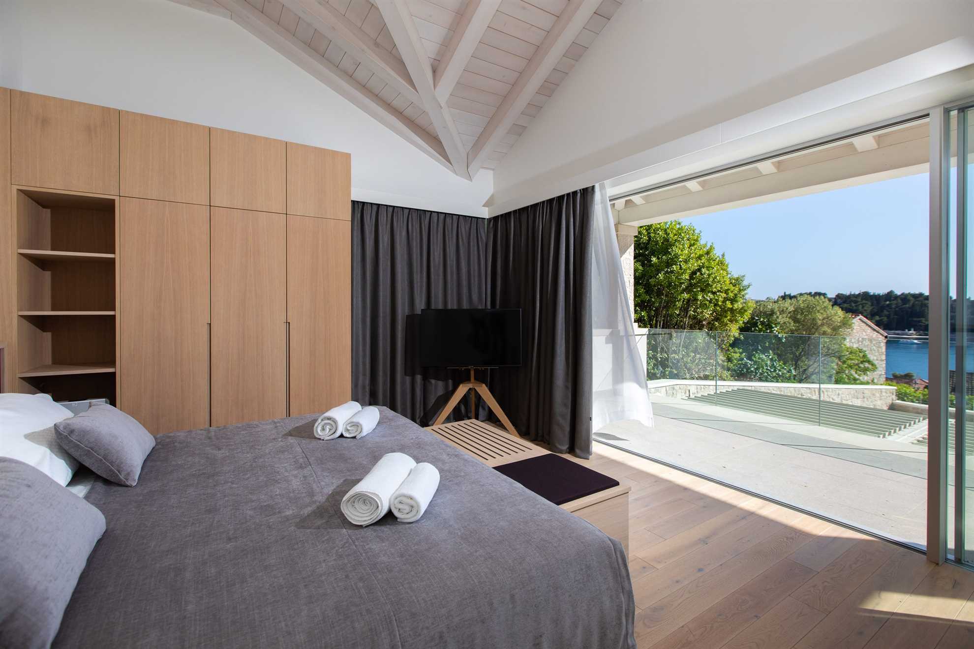 Luxury Villa Noblesse - top of the line seafront villa in Cavtat