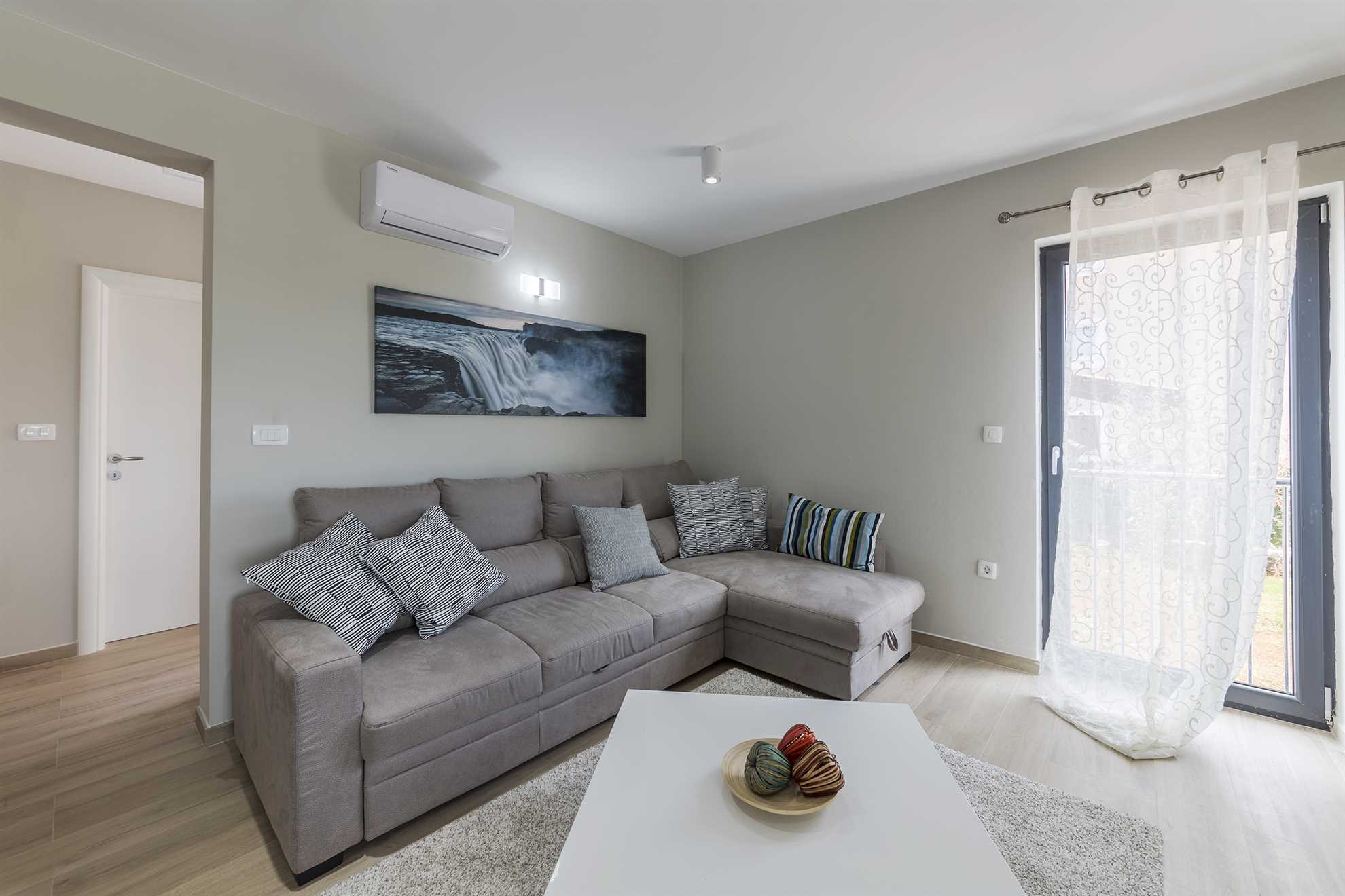 Villa Laetitia - contemporary and bright villa in beautiful Istria