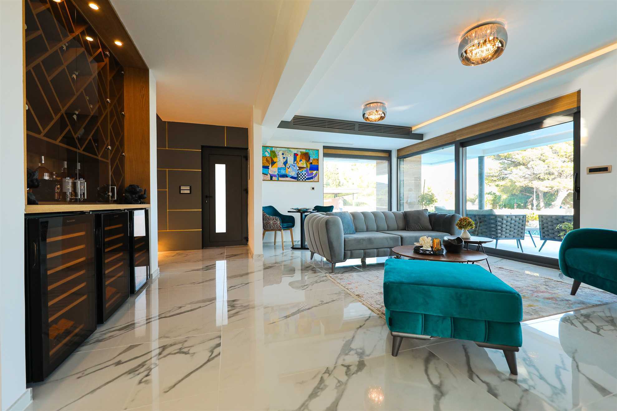 Villa Seabreeze Haven - seaside villa with a tennis court, 120 m2 pool, jacuzzi and tranquility