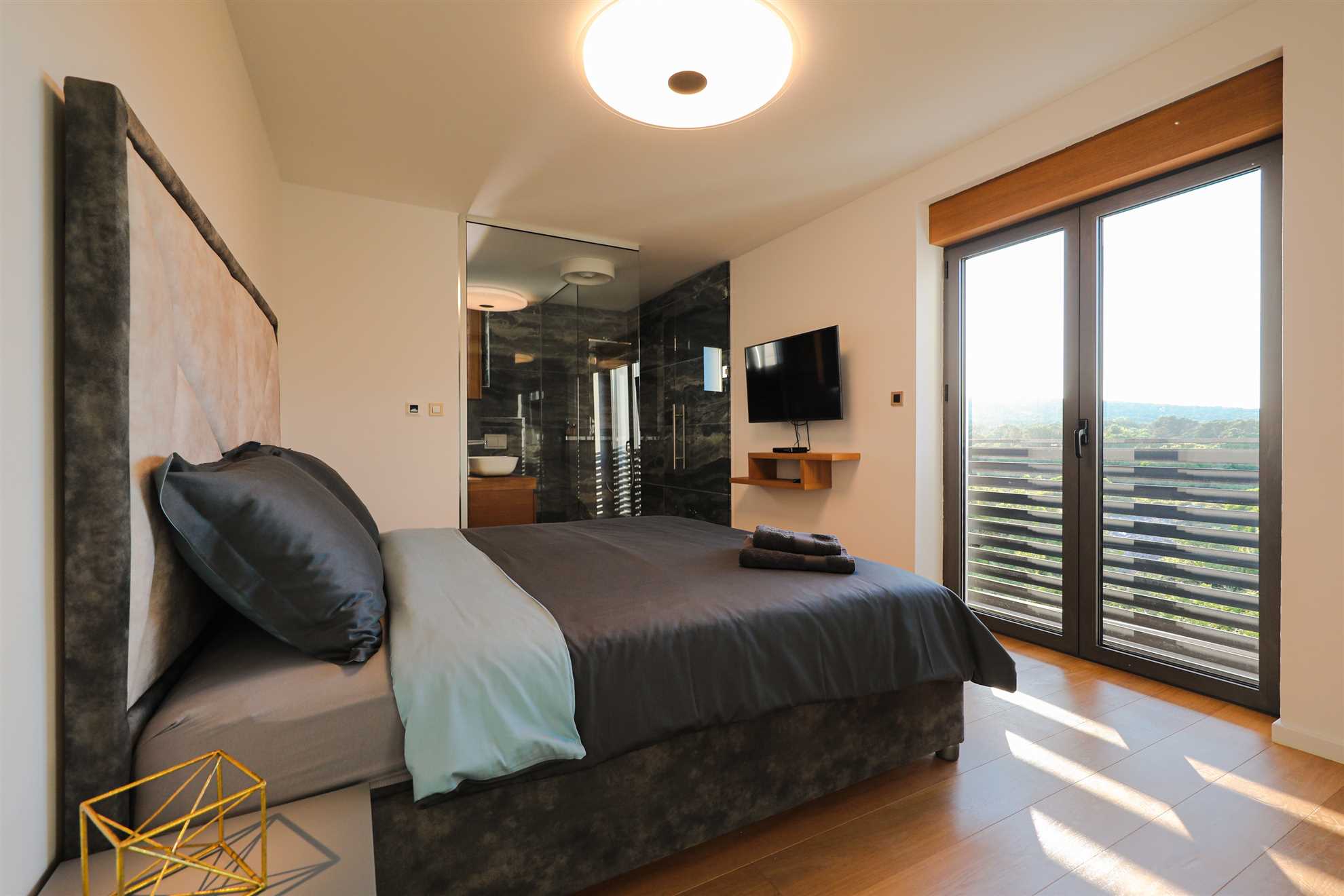 Villa Seabreeze Haven - seaside villa with a tennis court, 120 m2 pool, jacuzzi and tranquility