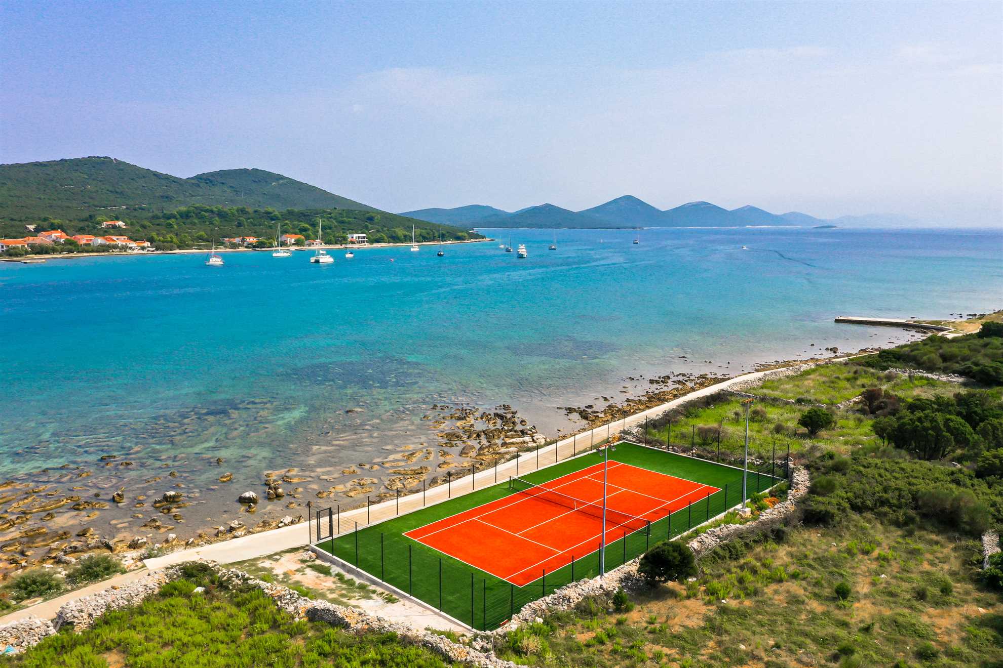 Villa Seabreeze Haven - seaside villa with a tennis court, 120 m2 pool, jacuzzi and tranquility