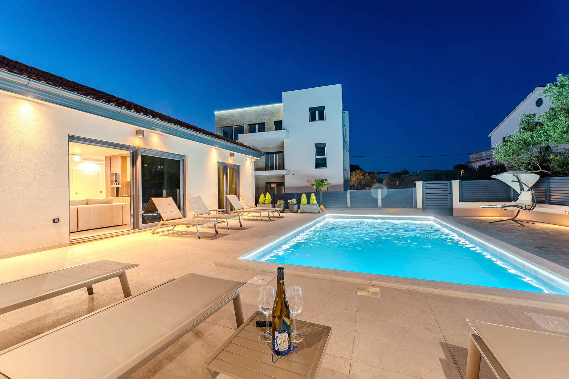 Image of Charming 3-BR Villa for 6 with Pool, Sauna and Gym, close to Beaches
