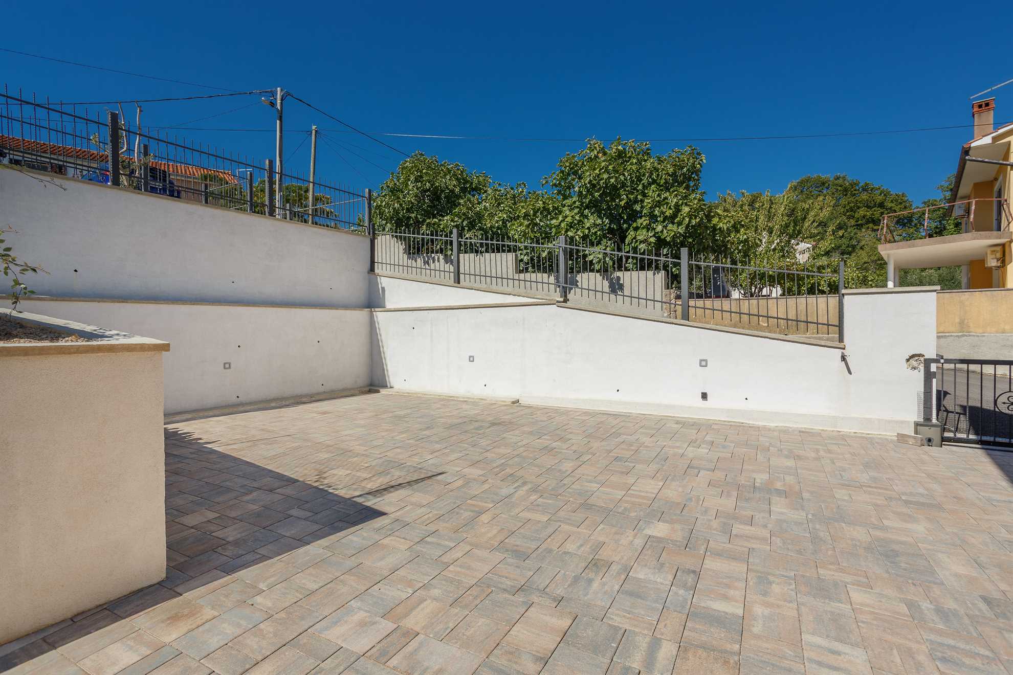 Vila MONICA s pogledom na morje in ogrevanim bazenom