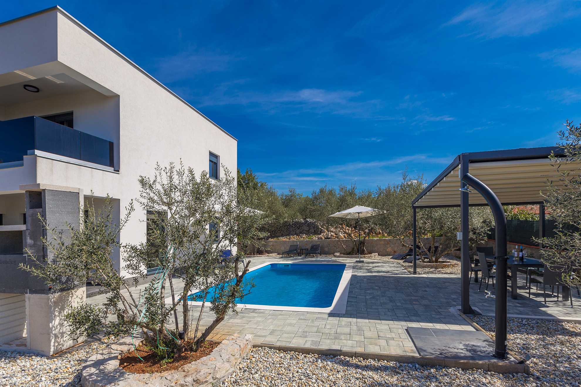 Villa LIO con piscina privata